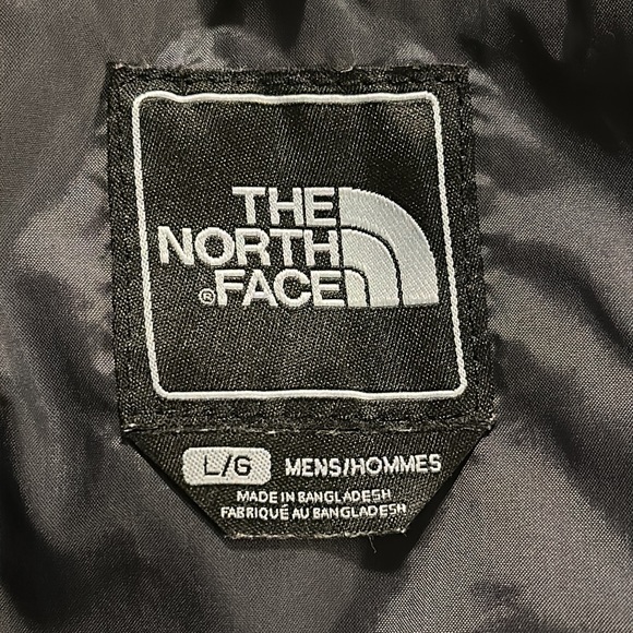 The North Face - Rain Jacket / Wind Breaker - Picture 6 of 6
